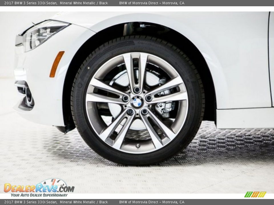 2017 BMW 3 Series 330i Sedan Mineral White Metallic / Black Photo #9