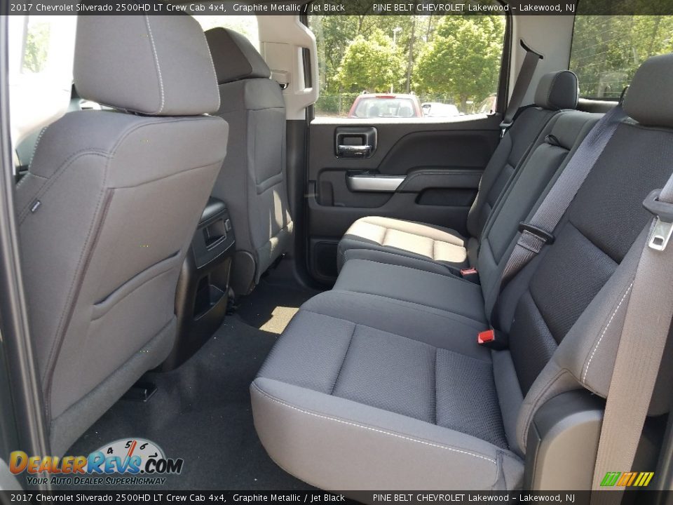 2017 Chevrolet Silverado 2500HD LT Crew Cab 4x4 Graphite Metallic / Jet Black Photo #6