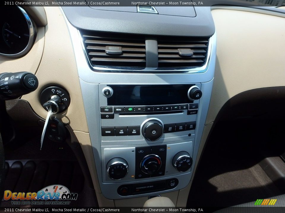 2011 Chevrolet Malibu LS Mocha Steel Metallic / Cocoa/Cashmere Photo #27