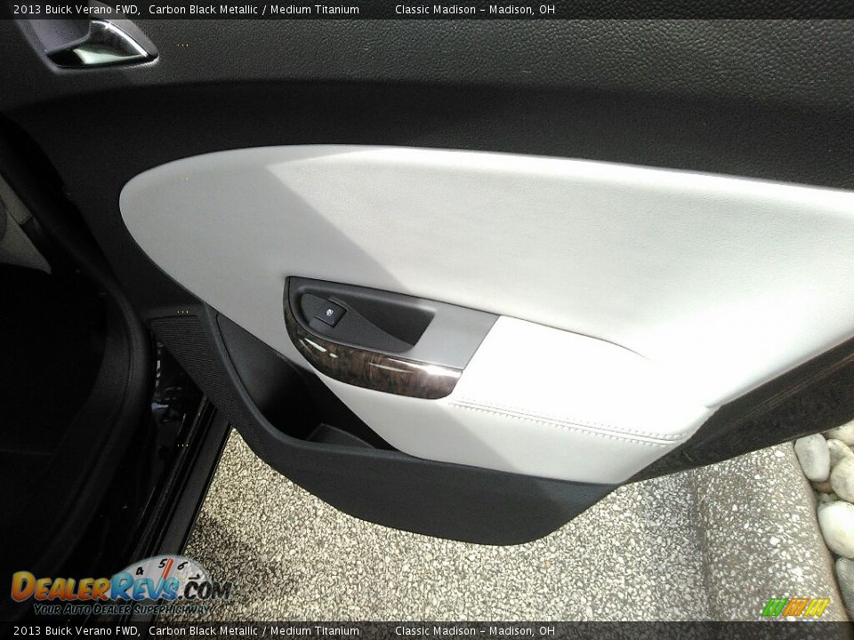 2013 Buick Verano FWD Carbon Black Metallic / Medium Titanium Photo #13