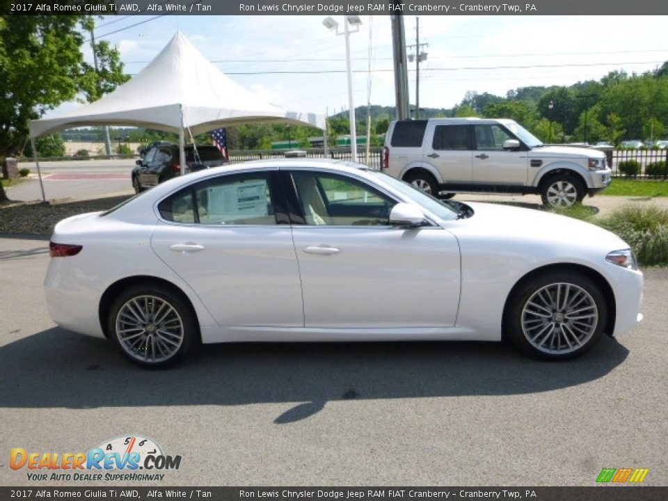 2017 Alfa Romeo Giulia Ti AWD Alfa White / Tan Photo #9