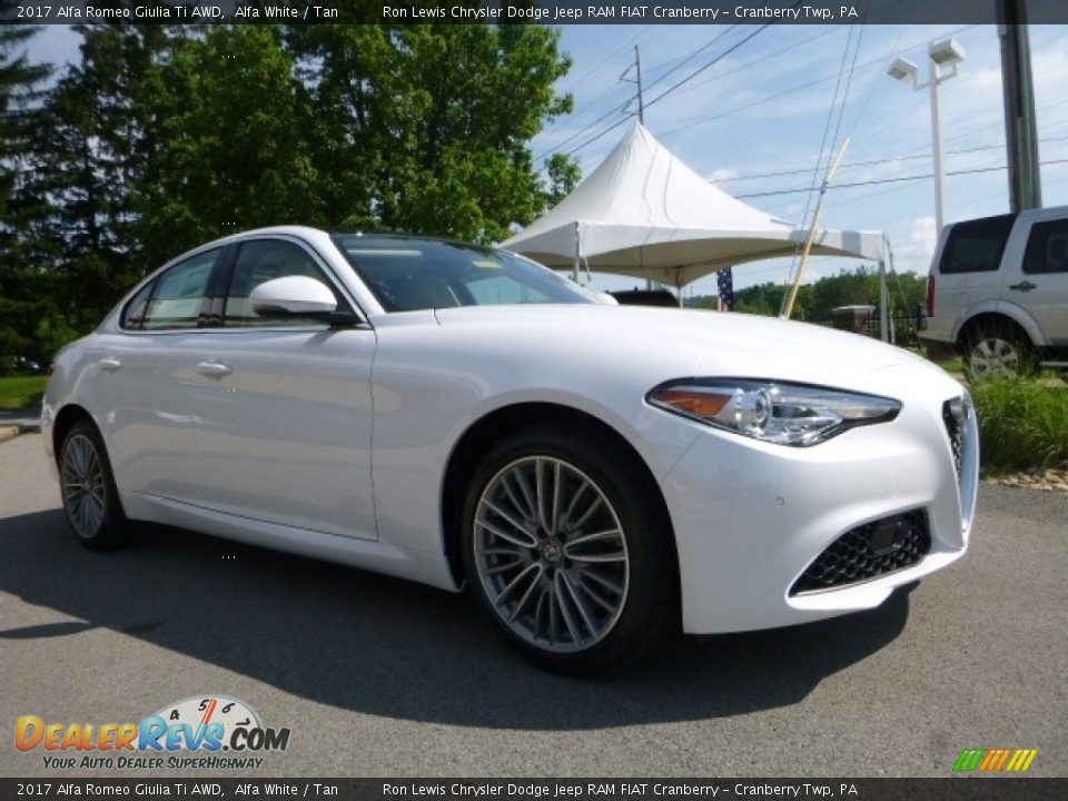 2017 Alfa Romeo Giulia Ti AWD Alfa White / Tan Photo #11