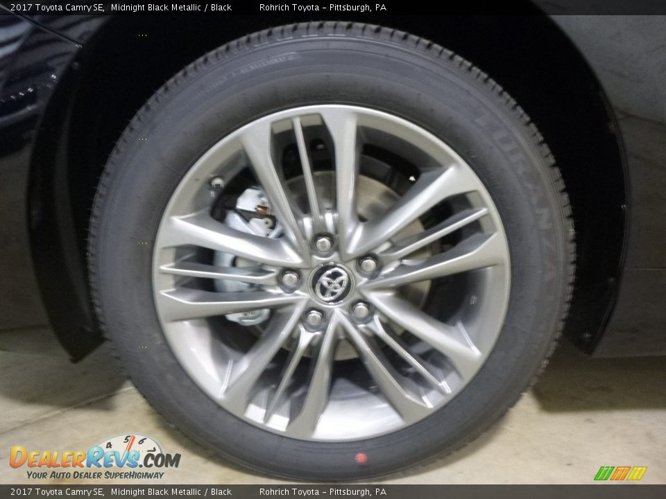 2017 Toyota Camry SE Midnight Black Metallic / Black Photo #5