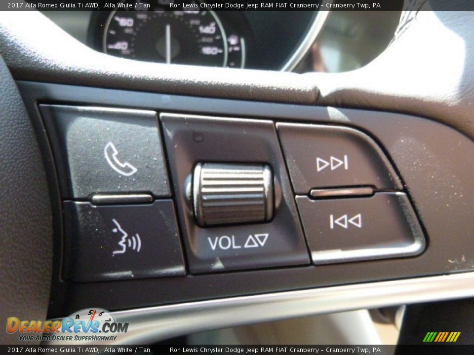 2017 Alfa Romeo Giulia Ti AWD Alfa White / Tan Photo #25
