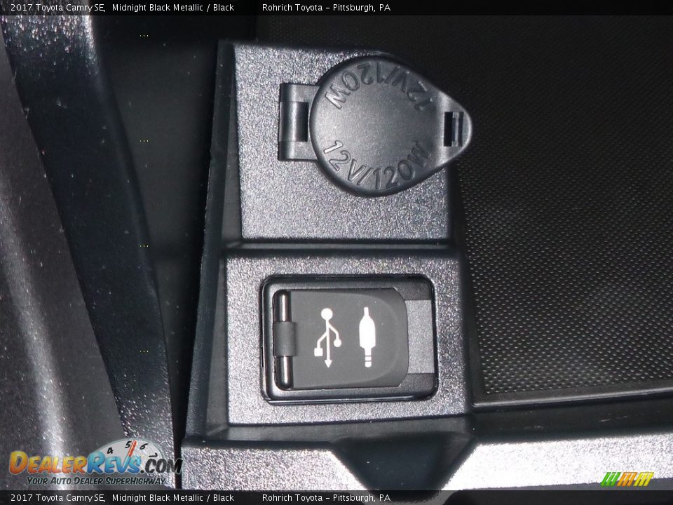 2017 Toyota Camry SE Midnight Black Metallic / Black Photo #14