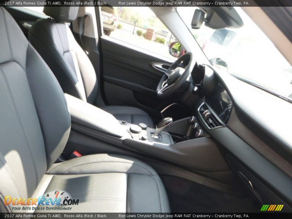 2017 Alfa Romeo Giulia Ti AWD Rosso Alfa (Red) / Black Photo #14