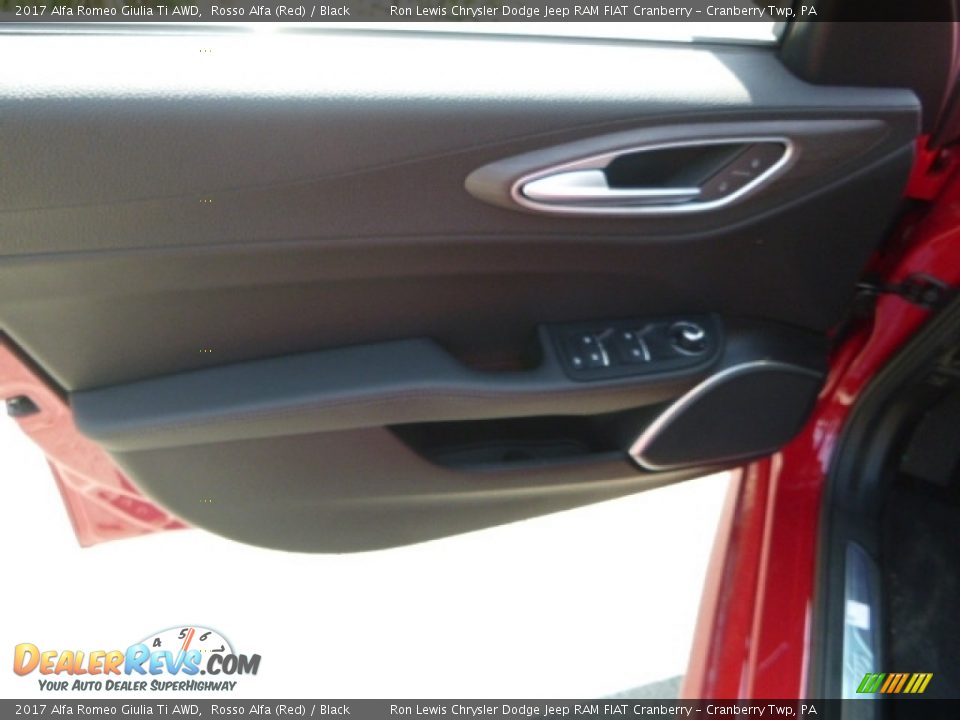 2017 Alfa Romeo Giulia Ti AWD Rosso Alfa (Red) / Black Photo #18