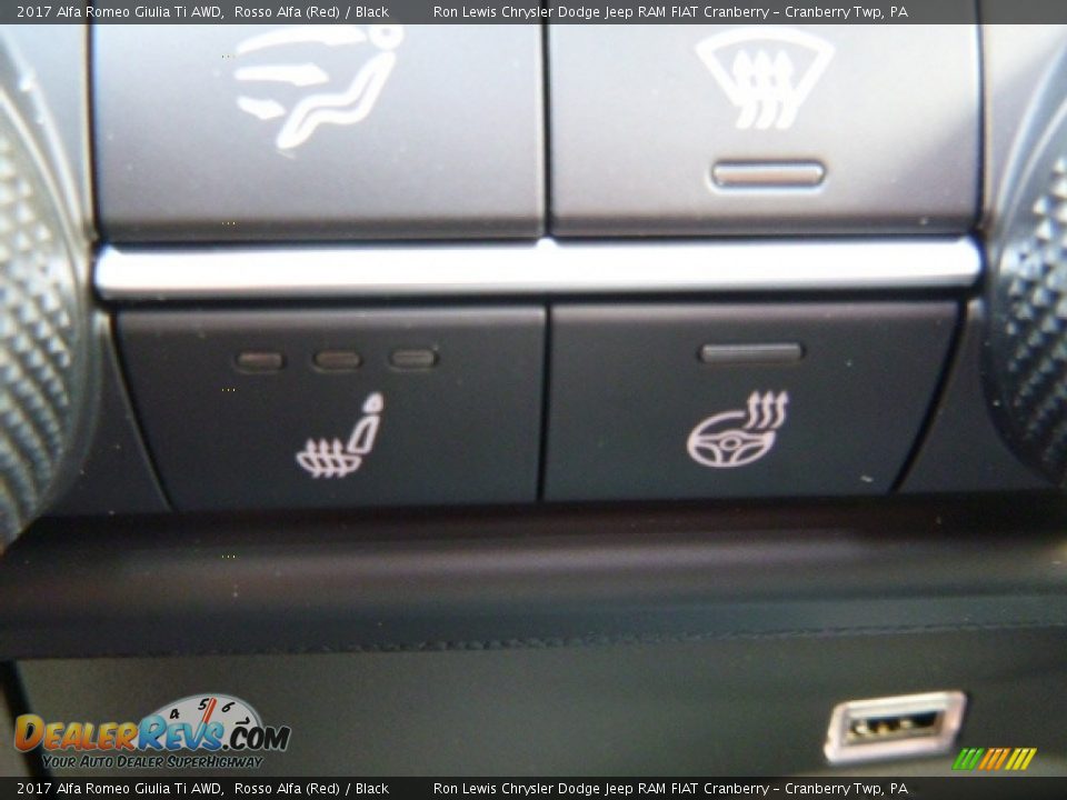 2017 Alfa Romeo Giulia Ti AWD Rosso Alfa (Red) / Black Photo #25