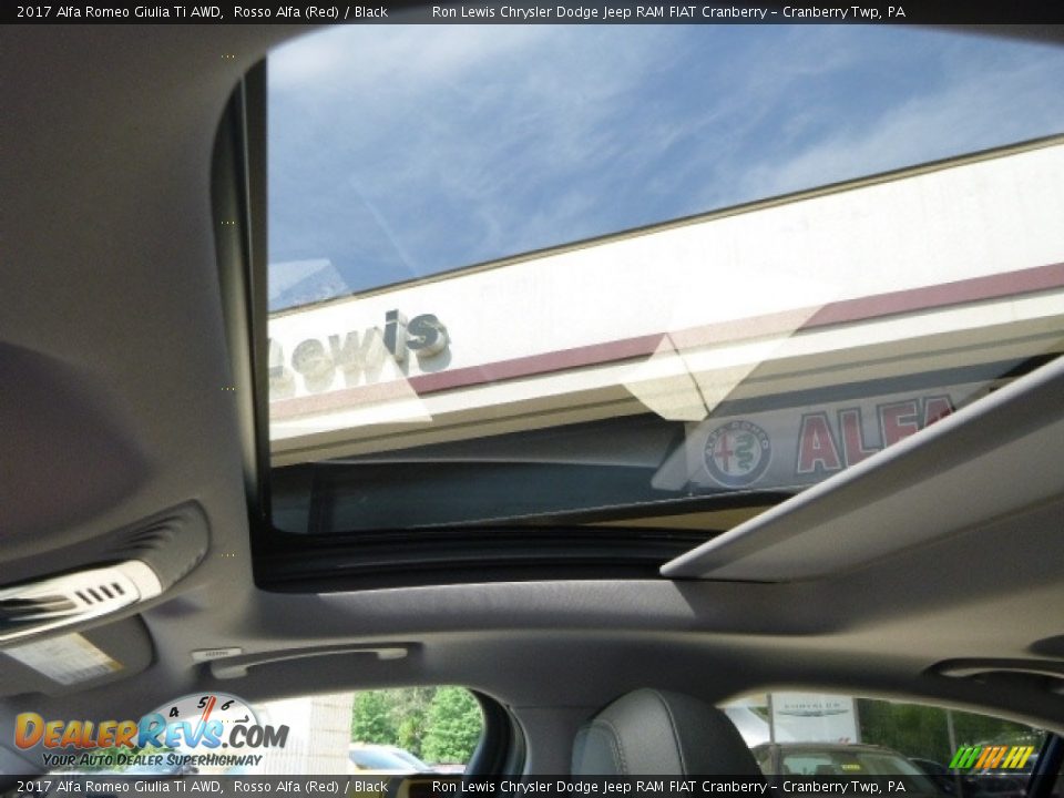 2017 Alfa Romeo Giulia Ti AWD Rosso Alfa (Red) / Black Photo #26
