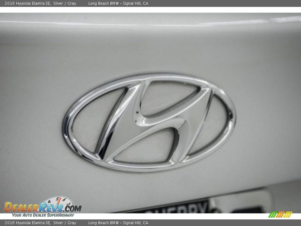 2016 Hyundai Elantra SE Silver / Gray Photo #19