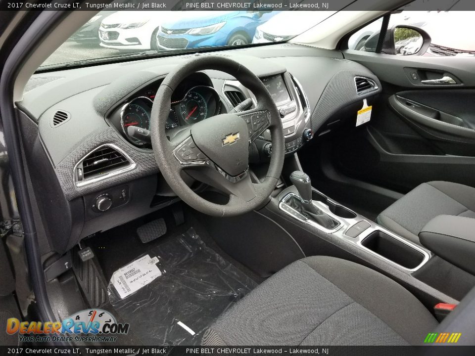 2017 Chevrolet Cruze LT Tungsten Metallic / Jet Black Photo #3