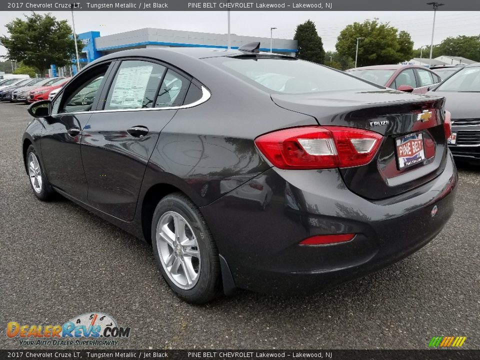 2017 Chevrolet Cruze LT Tungsten Metallic / Jet Black Photo #6