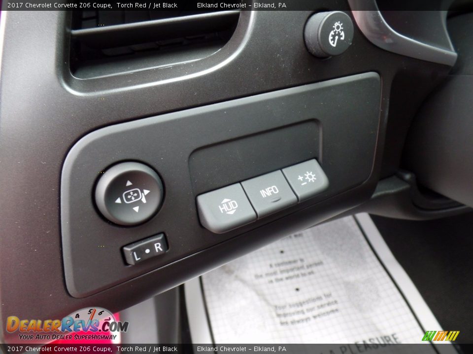 Controls of 2017 Chevrolet Corvette Z06 Coupe Photo #32