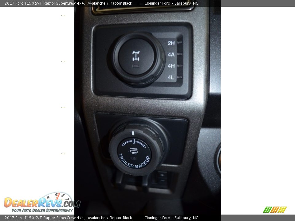 Controls of 2017 Ford F150 SVT Raptor SuperCrew 4x4 Photo #15