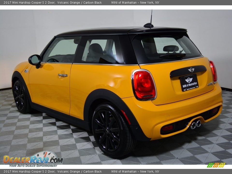 2017 Mini Hardtop Cooper S 2 Door Volcanic Orange / Carbon Black Photo #4