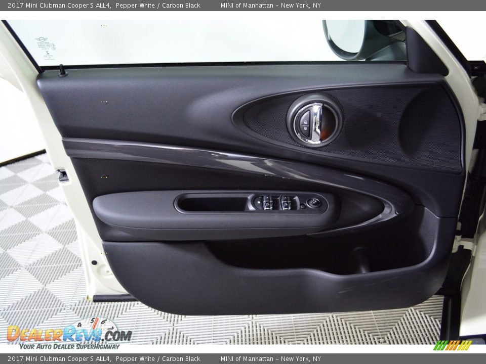 2017 Mini Clubman Cooper S ALL4 Pepper White / Carbon Black Photo #6