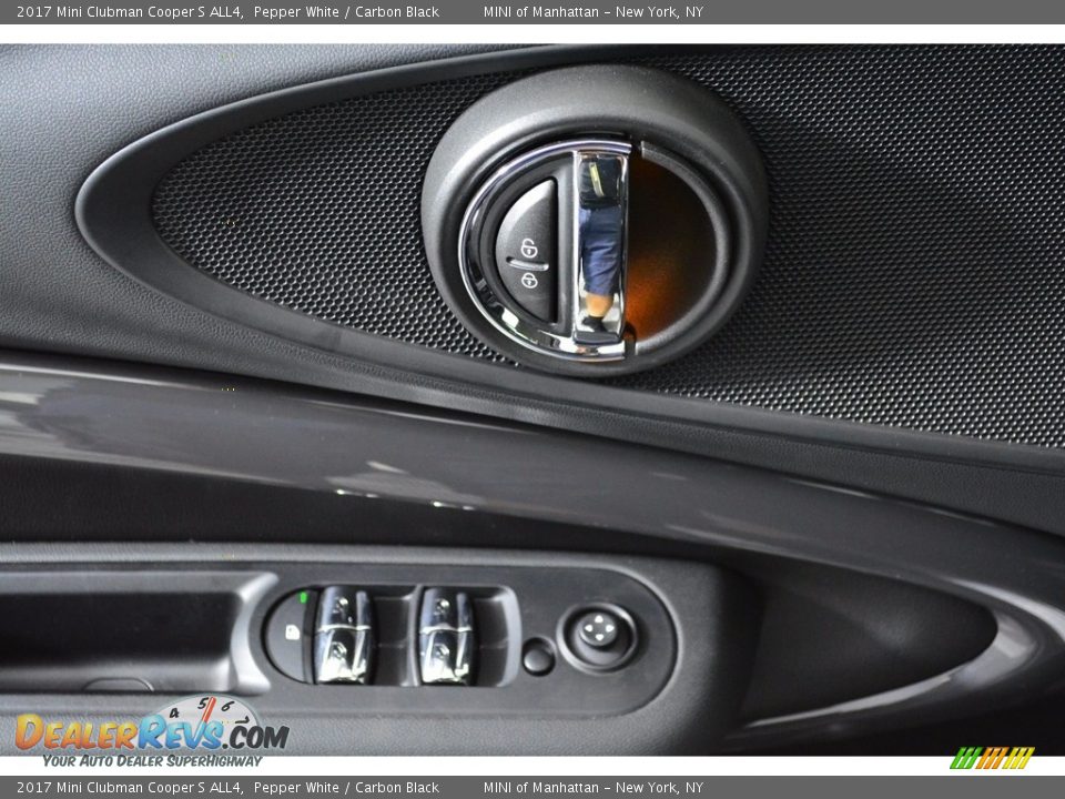 2017 Mini Clubman Cooper S ALL4 Pepper White / Carbon Black Photo #7