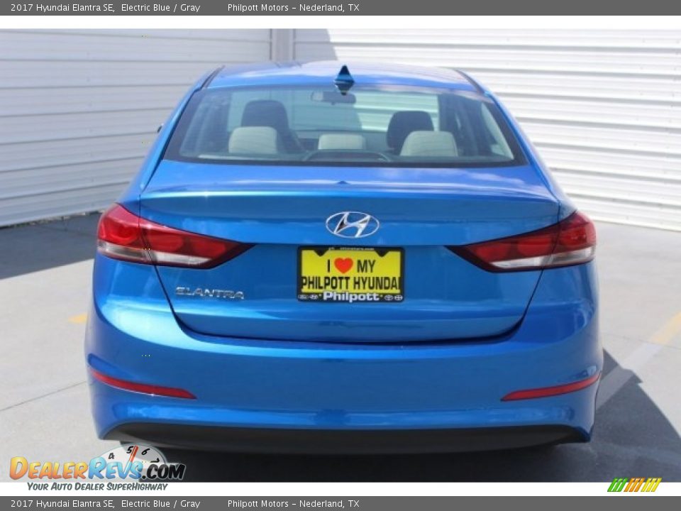 2017 Hyundai Elantra SE Electric Blue / Gray Photo #7