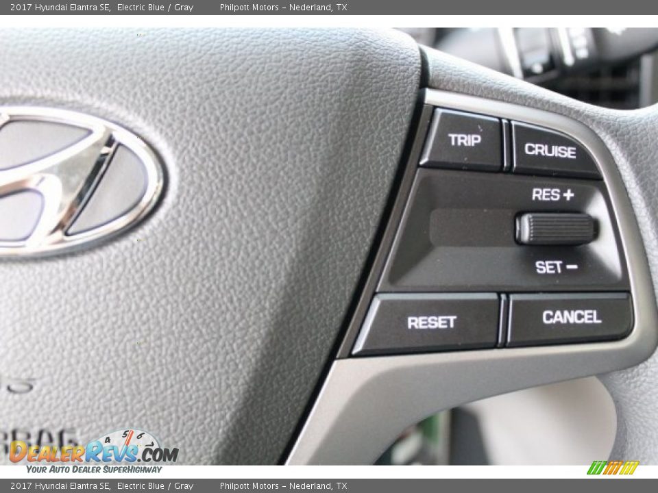 2017 Hyundai Elantra SE Electric Blue / Gray Photo #16
