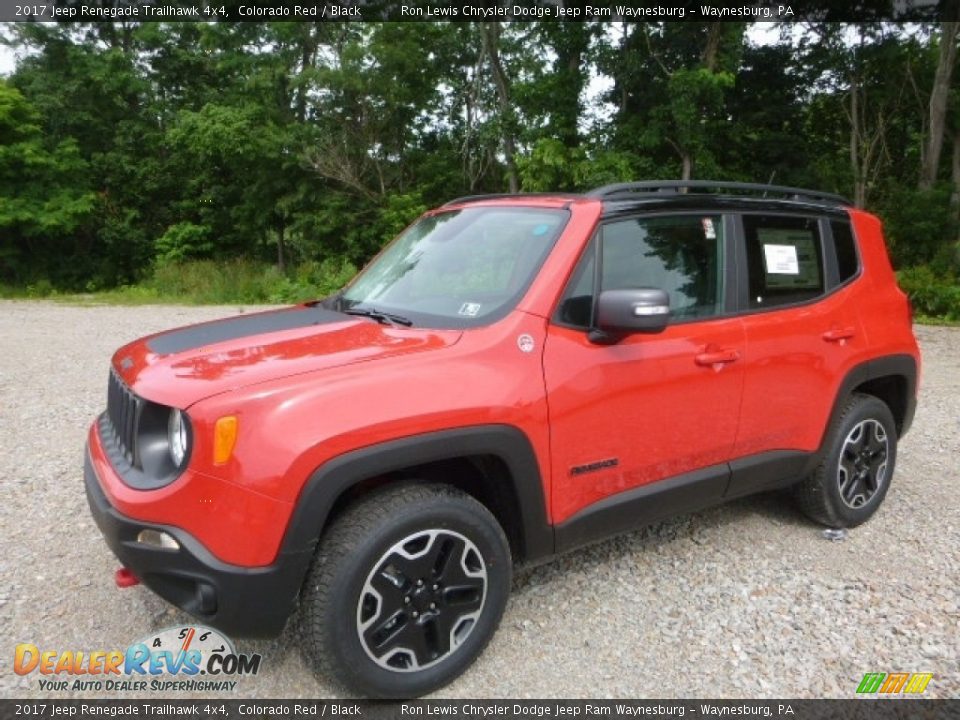 Front 3/4 View of 2017 Jeep Renegade Trailhawk 4x4 Photo #1