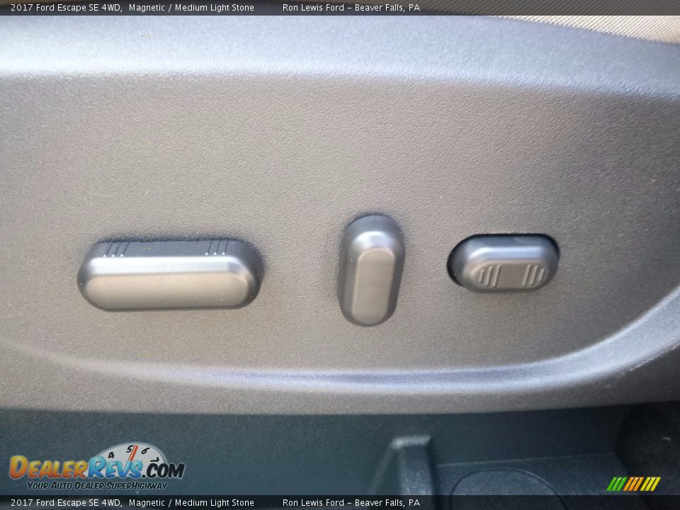 2017 Ford Escape SE 4WD Magnetic / Medium Light Stone Photo #16