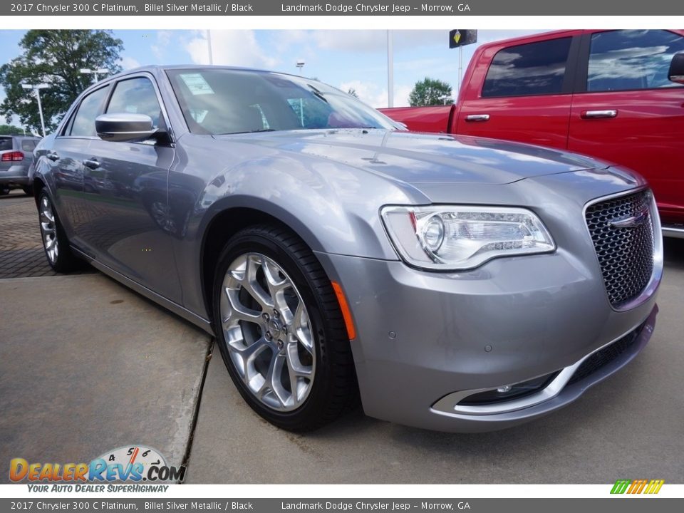 Front 3/4 View of 2017 Chrysler 300 C Platinum Photo #4