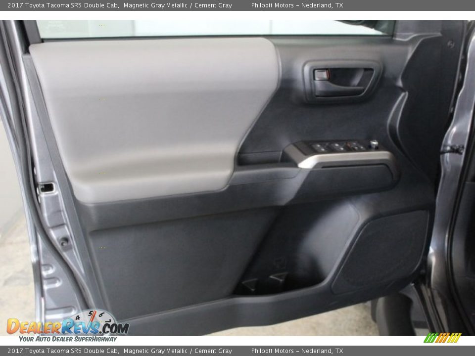 2017 Toyota Tacoma SR5 Double Cab Magnetic Gray Metallic / Cement Gray Photo #8
