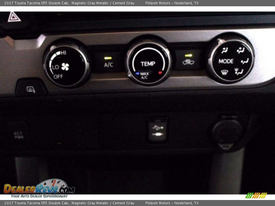 2017 Toyota Tacoma SR5 Double Cab Magnetic Gray Metallic / Cement Gray Photo #13