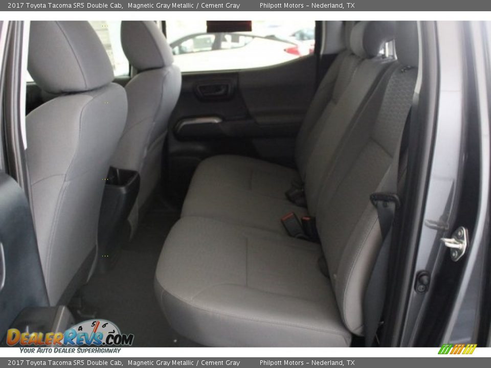 2017 Toyota Tacoma SR5 Double Cab Magnetic Gray Metallic / Cement Gray Photo #17