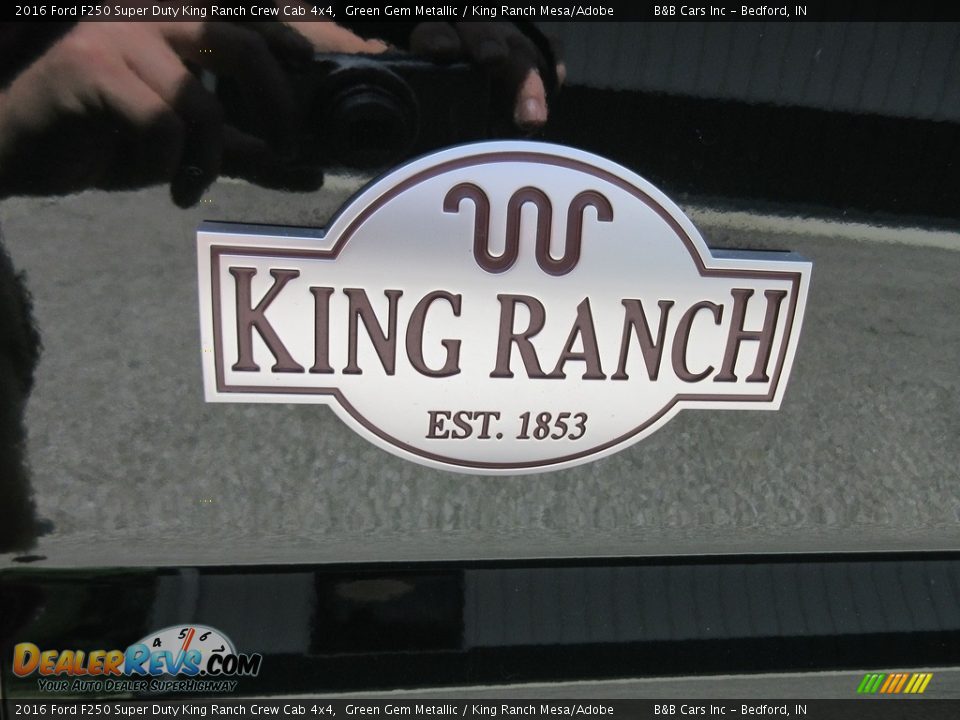 2016 Ford F250 Super Duty King Ranch Crew Cab 4x4 Green Gem Metallic / King Ranch Mesa/Adobe Photo #17
