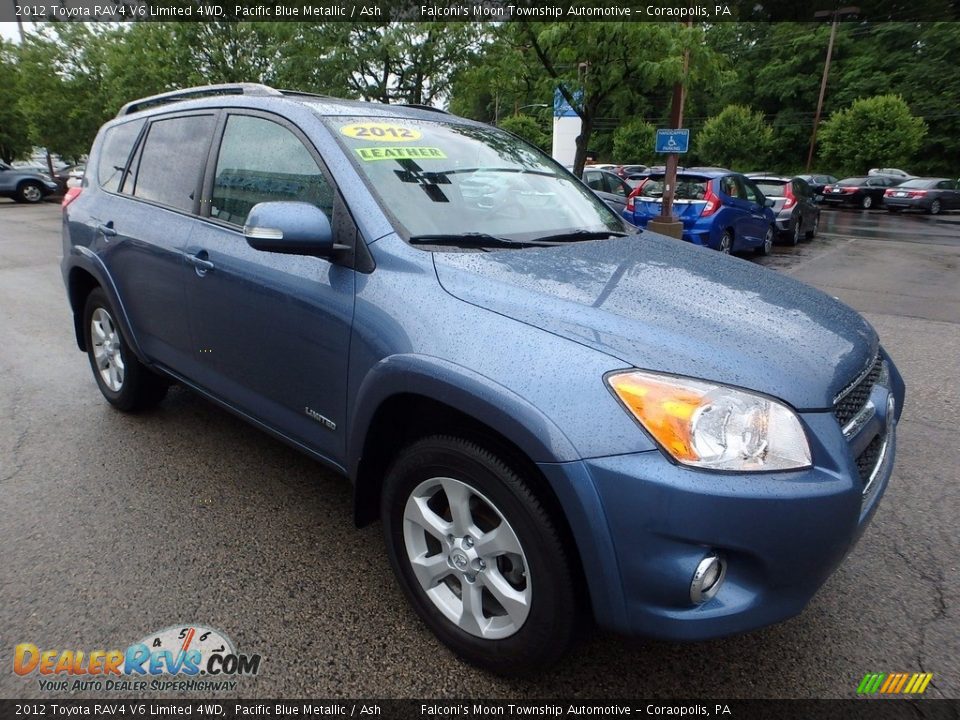 Front 3/4 View of 2012 Toyota RAV4 V6 Limited 4WD Photo #7