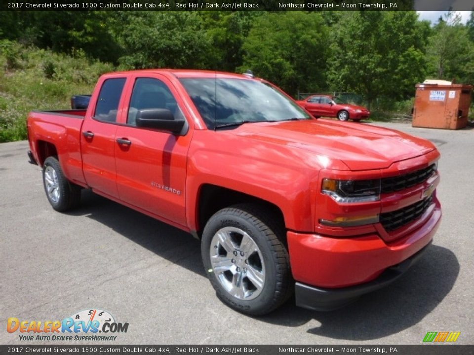 2017 Chevrolet Silverado 1500 Custom Double Cab 4x4 Red Hot / Dark Ash/Jet Black Photo #7