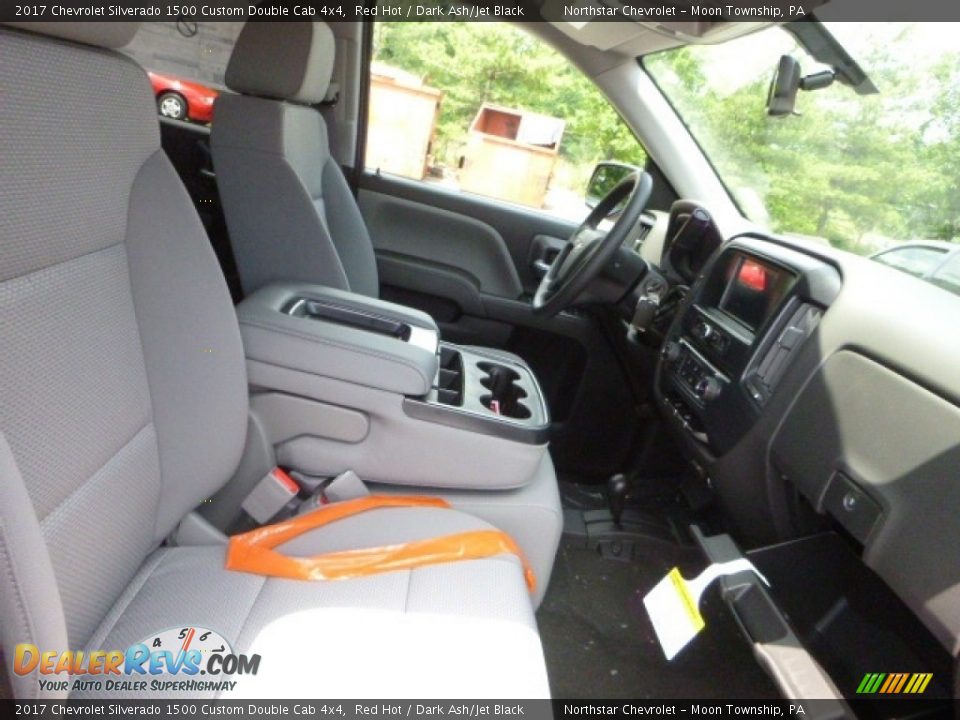 2017 Chevrolet Silverado 1500 Custom Double Cab 4x4 Red Hot / Dark Ash/Jet Black Photo #11