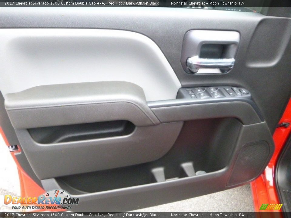 2017 Chevrolet Silverado 1500 Custom Double Cab 4x4 Red Hot / Dark Ash/Jet Black Photo #16