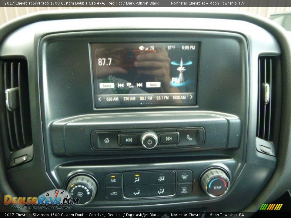 2017 Chevrolet Silverado 1500 Custom Double Cab 4x4 Red Hot / Dark Ash/Jet Black Photo #19