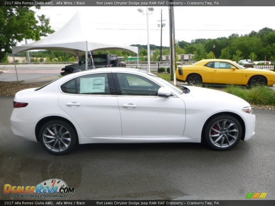 2017 Alfa Romeo Giulia AWD Alfa White / Black Photo #8
