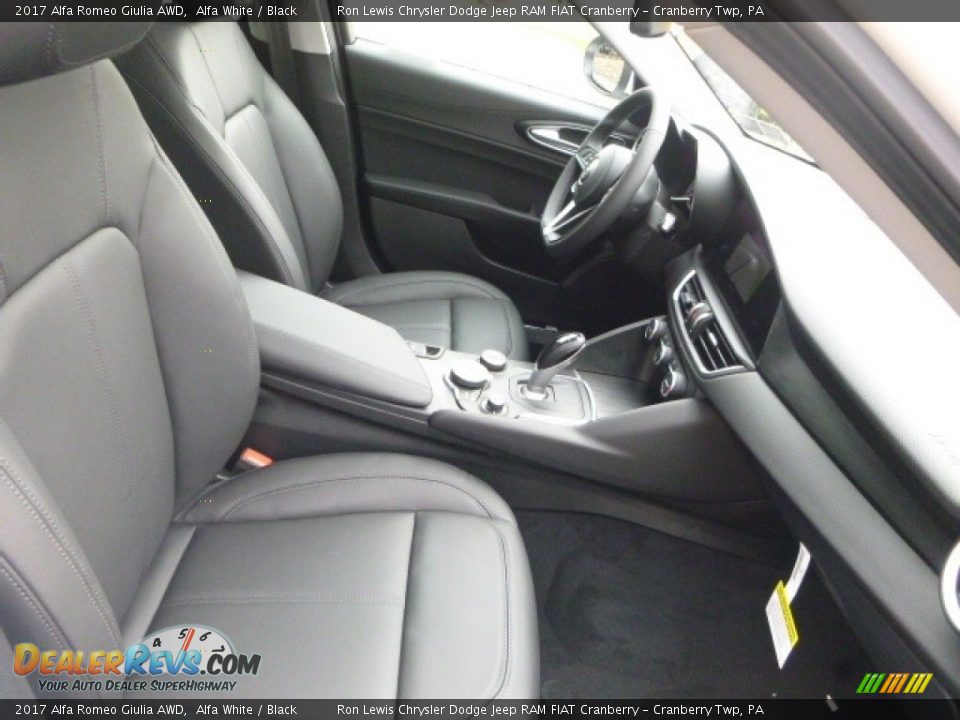 2017 Alfa Romeo Giulia AWD Alfa White / Black Photo #14
