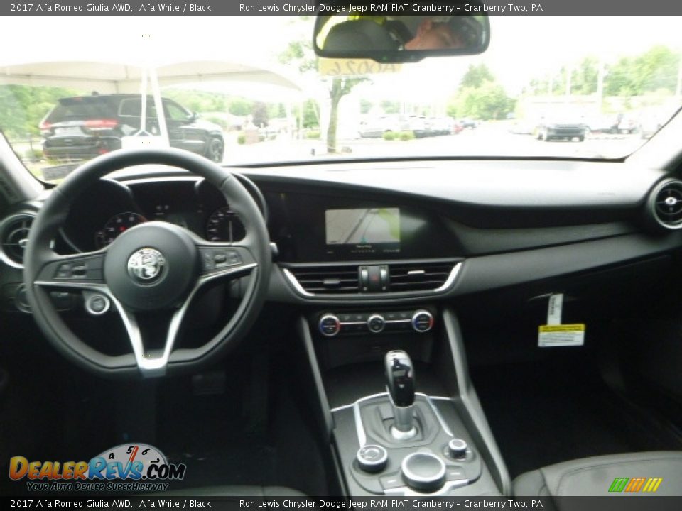 2017 Alfa Romeo Giulia AWD Alfa White / Black Photo #17