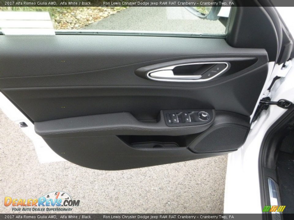 2017 Alfa Romeo Giulia AWD Alfa White / Black Photo #19