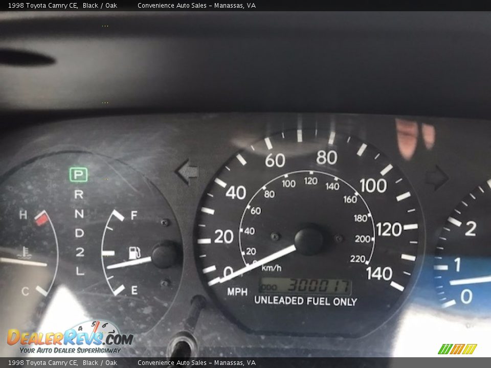 1998 Toyota Camry CE Black / Oak Photo #8