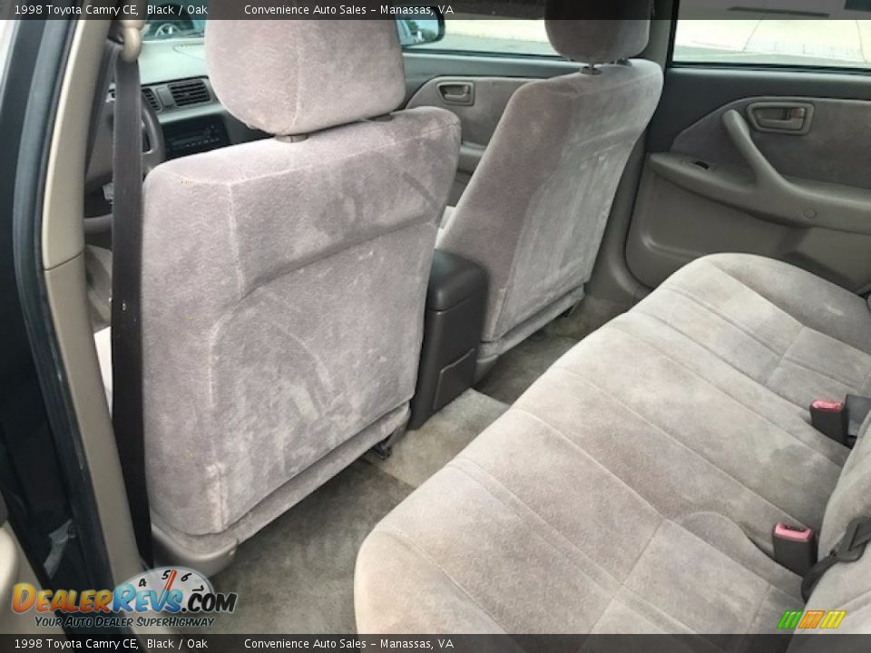 1998 Toyota Camry CE Black / Oak Photo #11