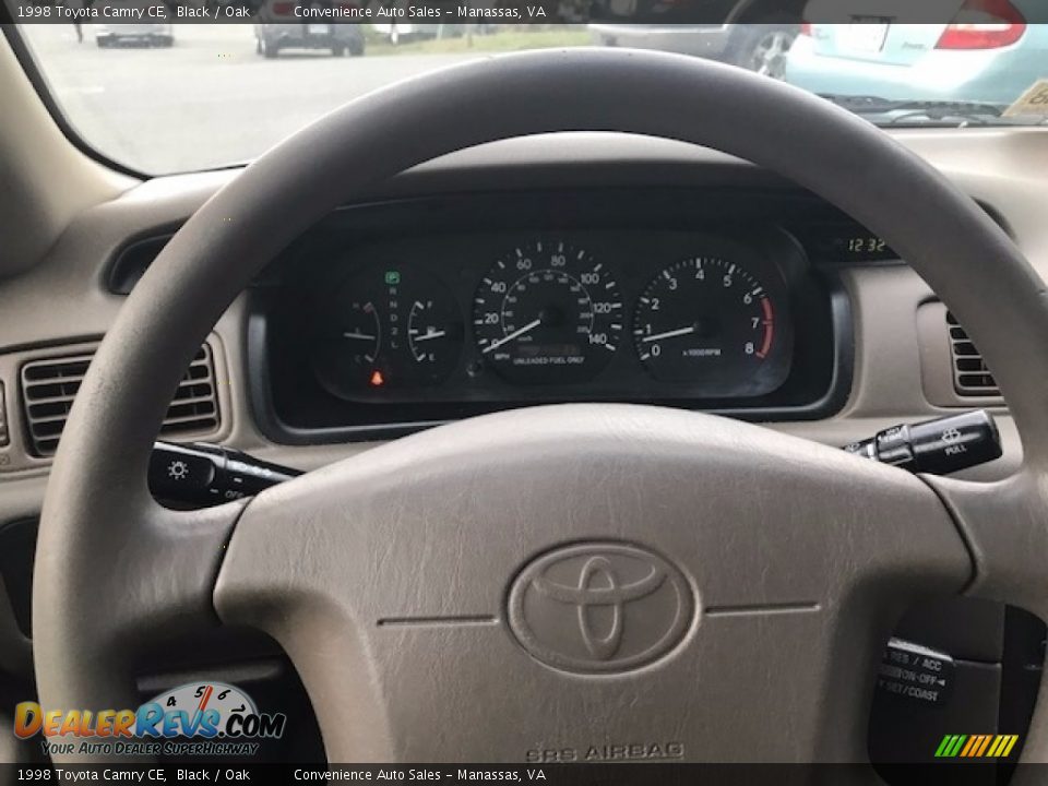1998 Toyota Camry CE Black / Oak Photo #13