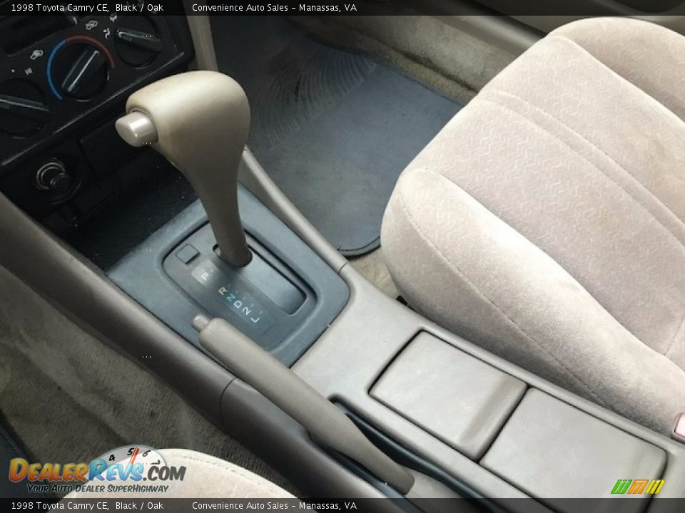 1998 Toyota Camry CE Black / Oak Photo #14