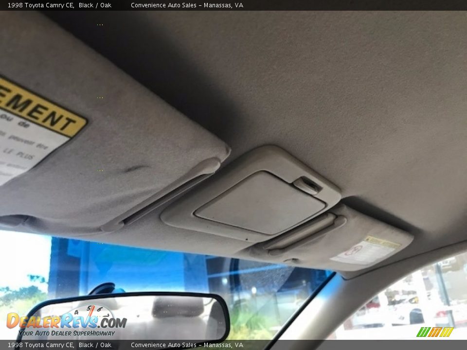 1998 Toyota Camry CE Black / Oak Photo #18