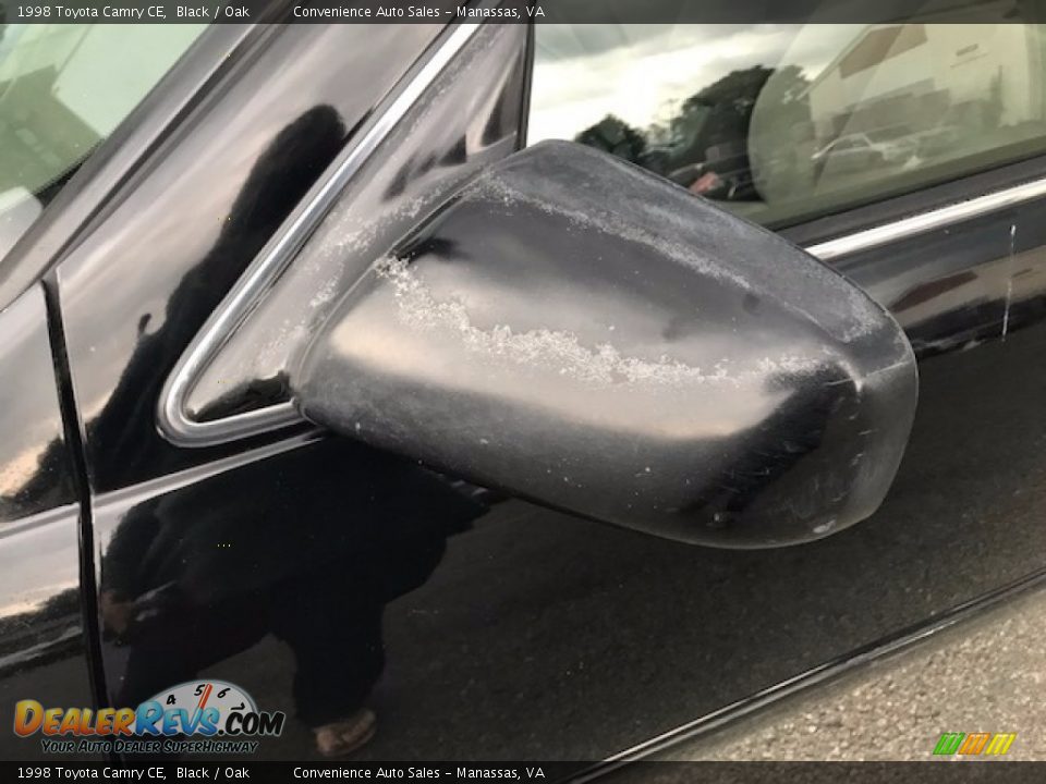 1998 Toyota Camry CE Black / Oak Photo #27