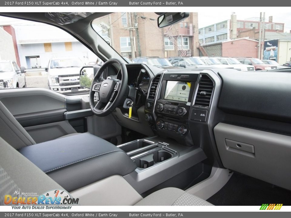 2017 Ford F150 XLT SuperCab 4x4 Oxford White / Earth Gray Photo #10