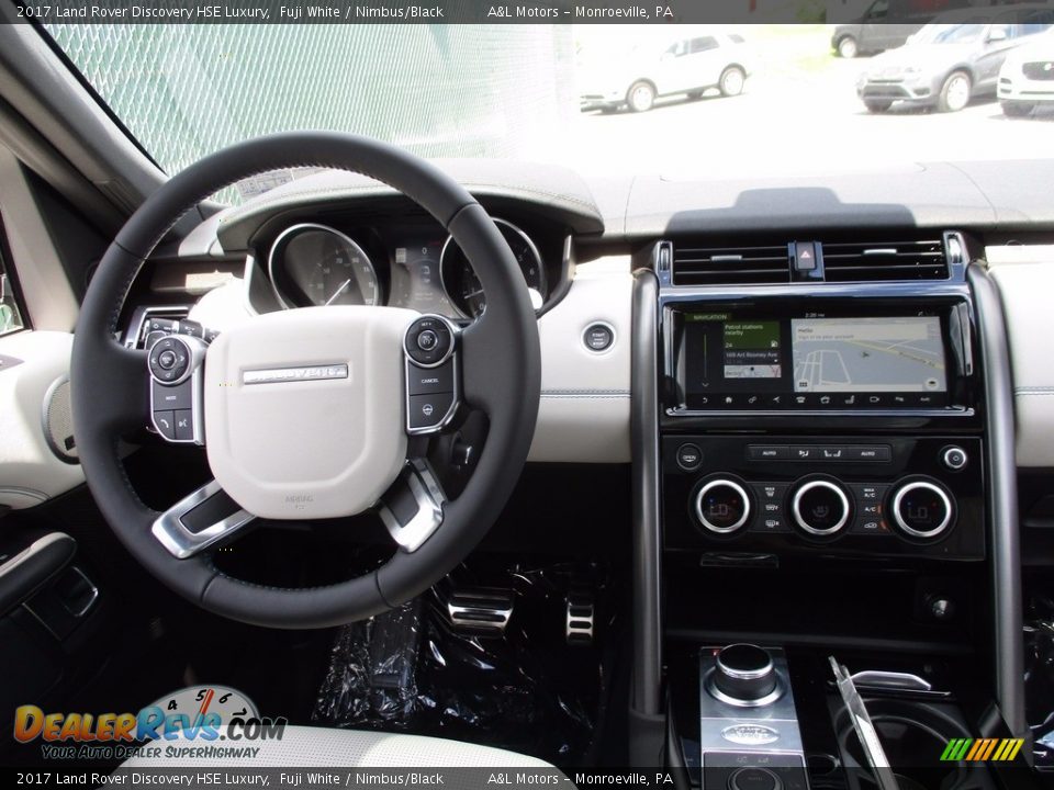 Dashboard of 2017 Land Rover Discovery HSE Luxury Photo #13