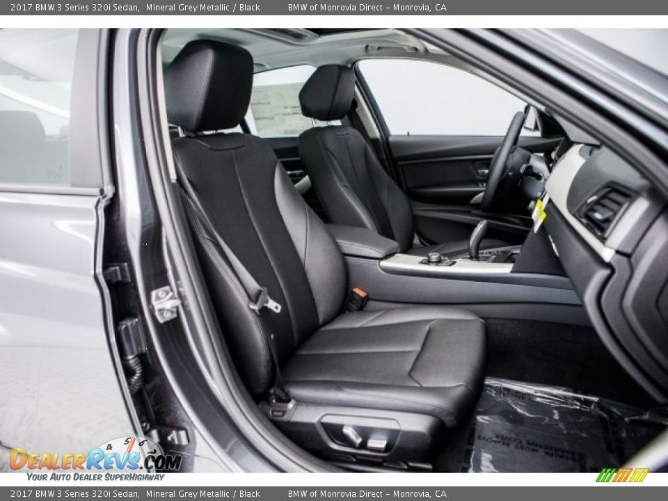 2017 BMW 3 Series 320i Sedan Mineral Grey Metallic / Black Photo #2