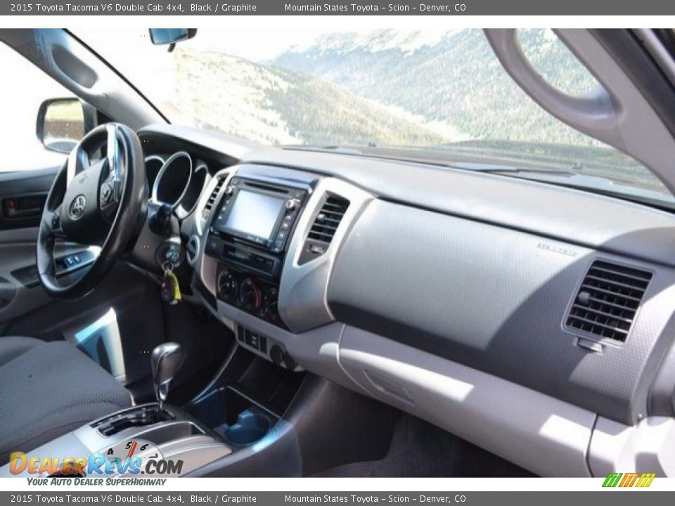 2015 Toyota Tacoma V6 Double Cab 4x4 Black / Graphite Photo #16