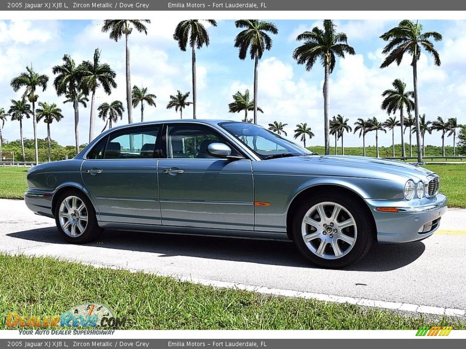 2005 Jaguar XJ XJ8 L Zircon Metallic / Dove Grey Photo #3